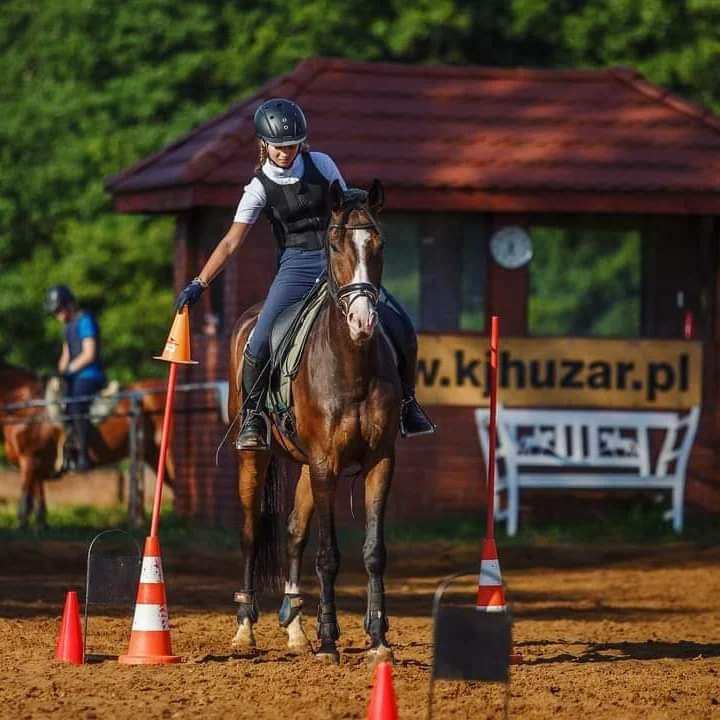 Sport i&nbsp;rozwój Huzar